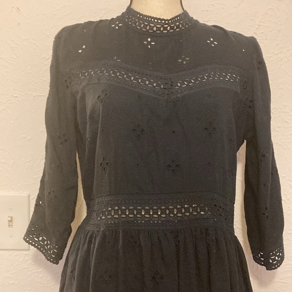 Abercrombie & Fitch Eyelet Dress - Picture 2 of 12